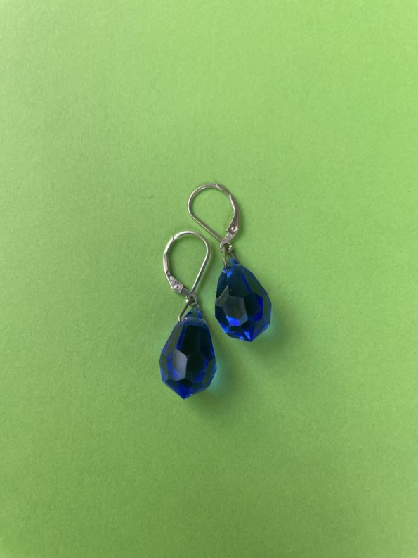 Blue drop crystal earrings 1960s