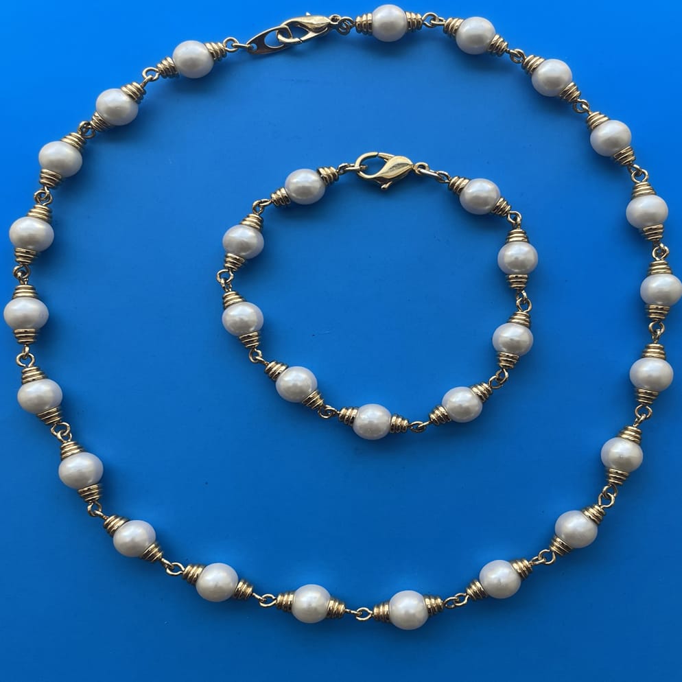 Vintage Jewellery Shop