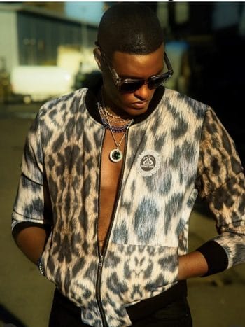 1960s spinner necklace