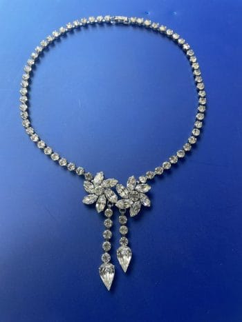 clear floral 1960s rhinestone necklace